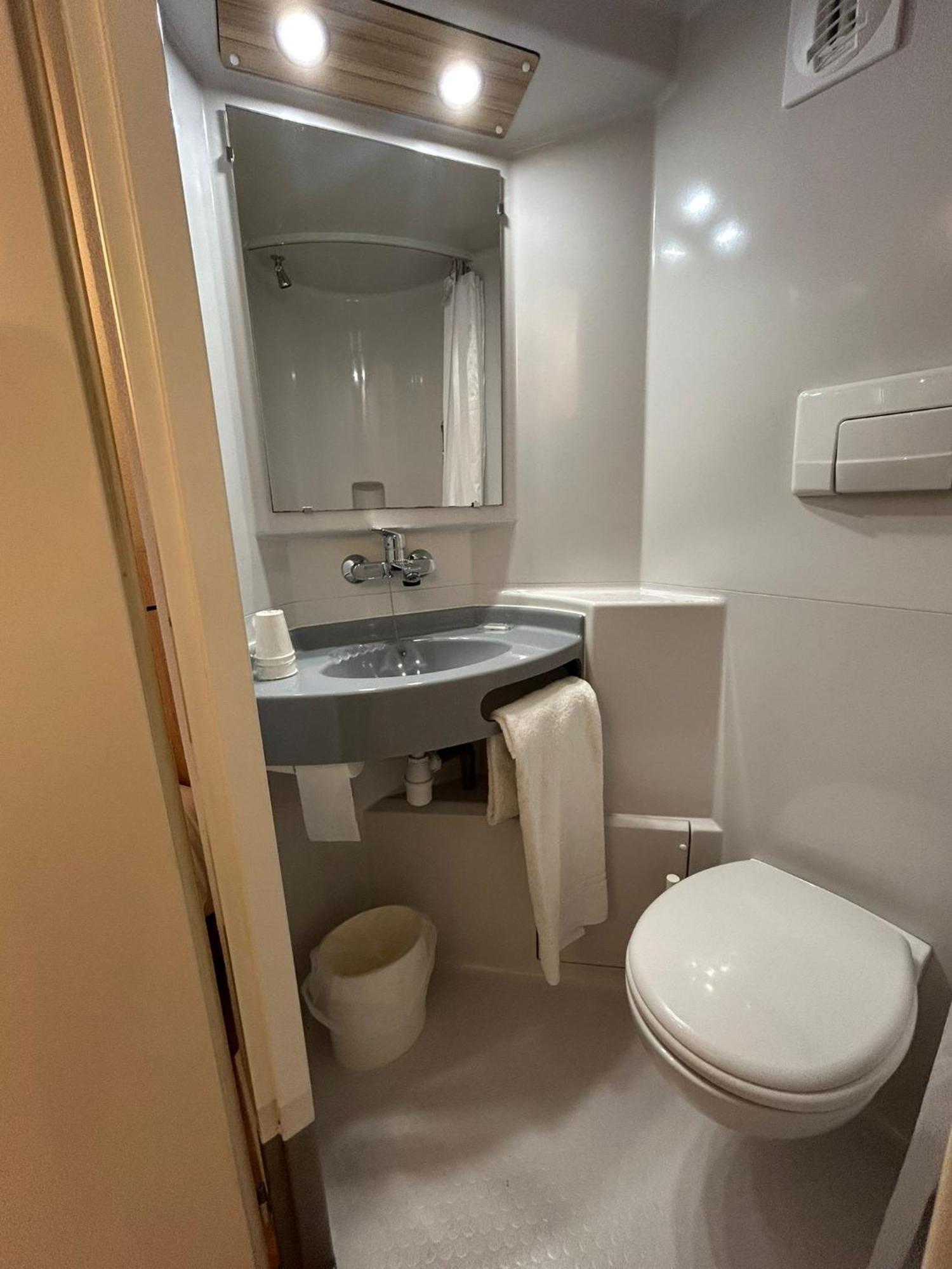 Kyriad Eco Lille Sud - Noyelles Godault Ngoại thất bức ảnh